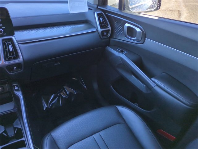 Used 2021 Kia Sorento S w/ Panoramic Sunroof Package image 18