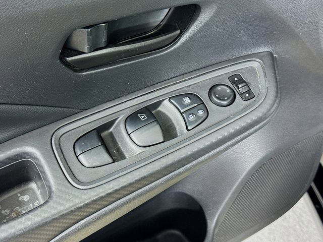 Used 2020 Nissan Versa S image 18