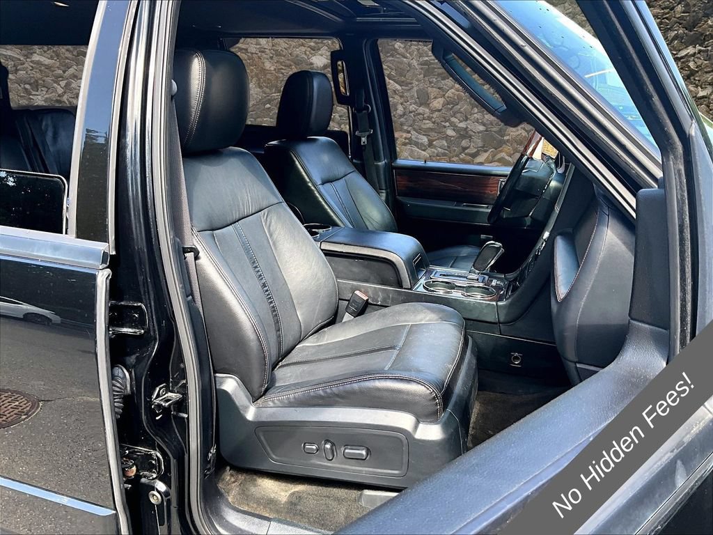 Used 2016 Lincoln Navigator L Reserve AWD/4WD image 7