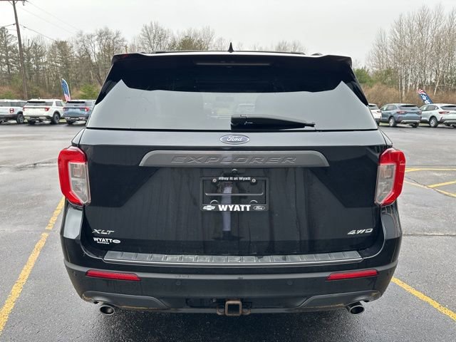 Used 2021 Ford Explorer XLT w/ XLT Sport Appearance Package image 4