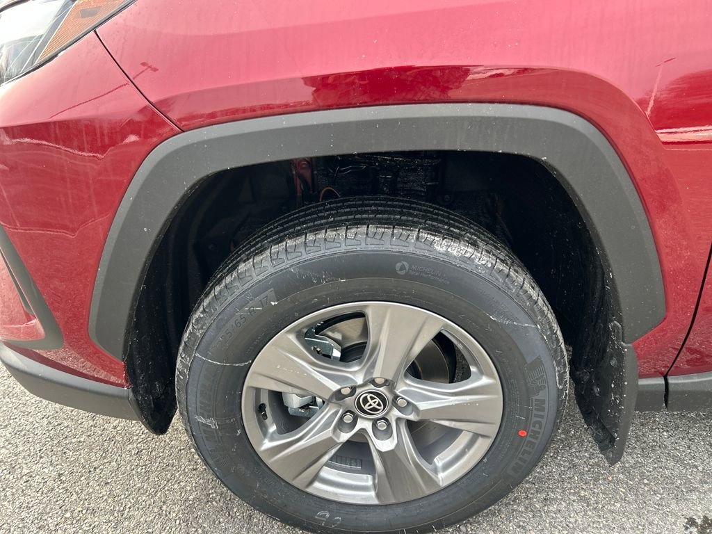 New 2025 Toyota RAV4 XLE image 28