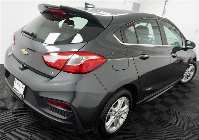 Used 2018 Chevrolet Cruze LT w/ Convenience Package FWD image 7