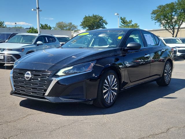 Certified 2025 Nissan Altima 2.5 SV FWD image 4