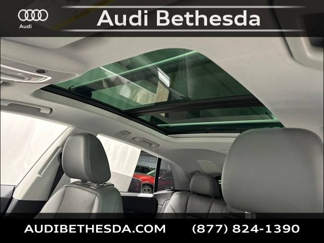Used 2023 Audi Q8 Premium Plus w/ Premium Plus Package AWD/4WD image 32