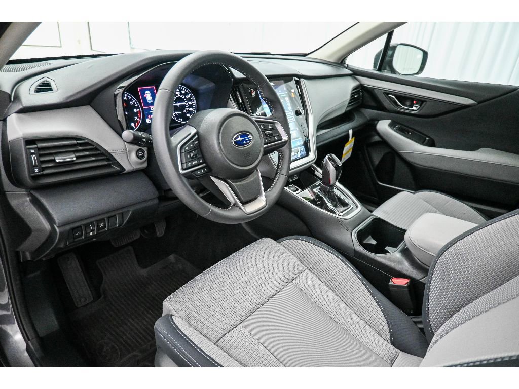 Used 2025 Subaru Outback Premium image 16