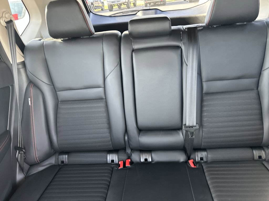Used 2025 Nissan Rogue SV AWD/4WD image 21