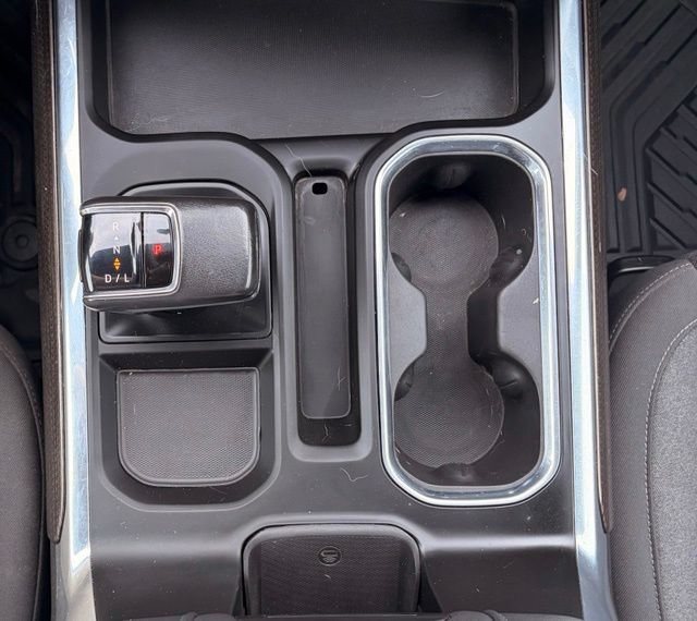 Used 2022 Chevrolet Silverado 1500 LT AWD/4WD image 26