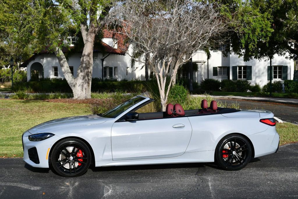 Used 2023 BMW M440i Convertible w/ Premium Package image 30