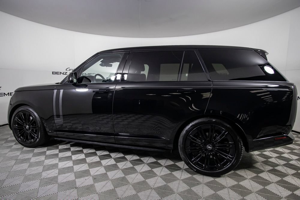 Used 2024 Land Rover Range Rover Long Wheelbase SE AWD/4WD image 13