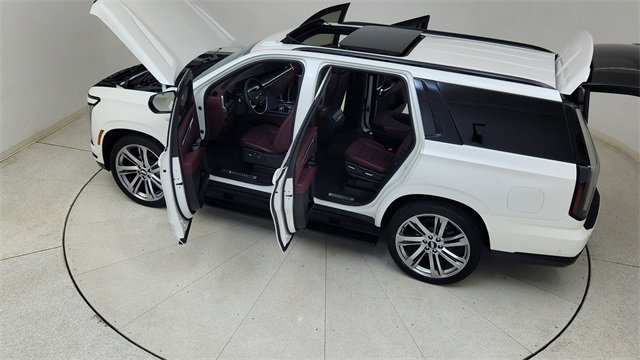 Used 2025 Cadillac Escalade Sport w/ Touring Package image 91