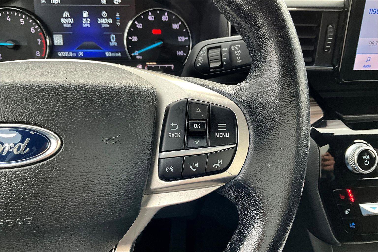 Used 2022 Ford Explorer Limited image 20