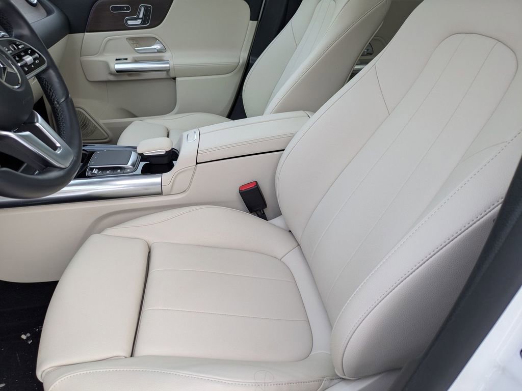 Used 2023 Mercedes-Benz GLA 250 4MATIC image 11