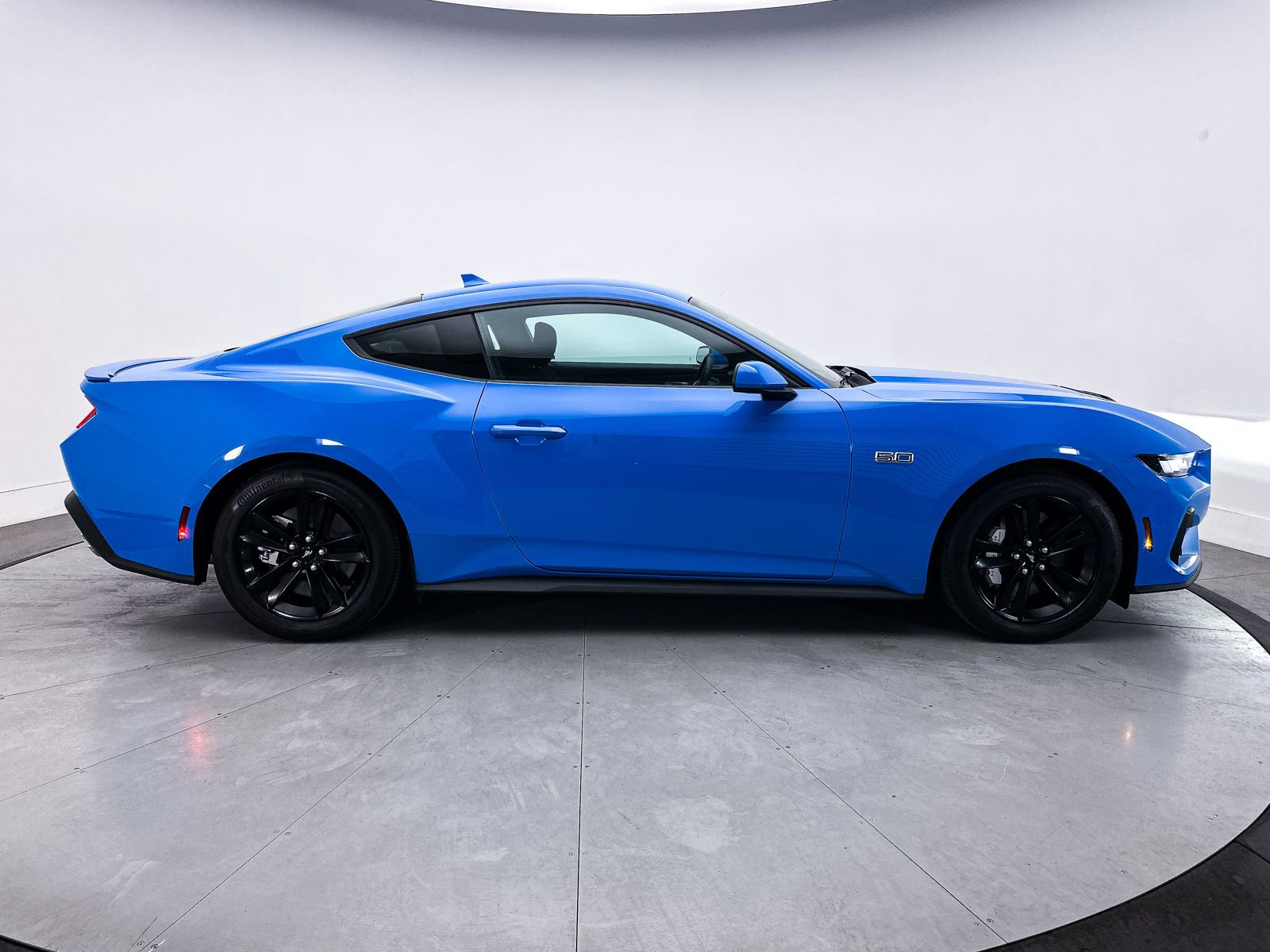 Used 2024 Ford Mustang GT RWD image 34