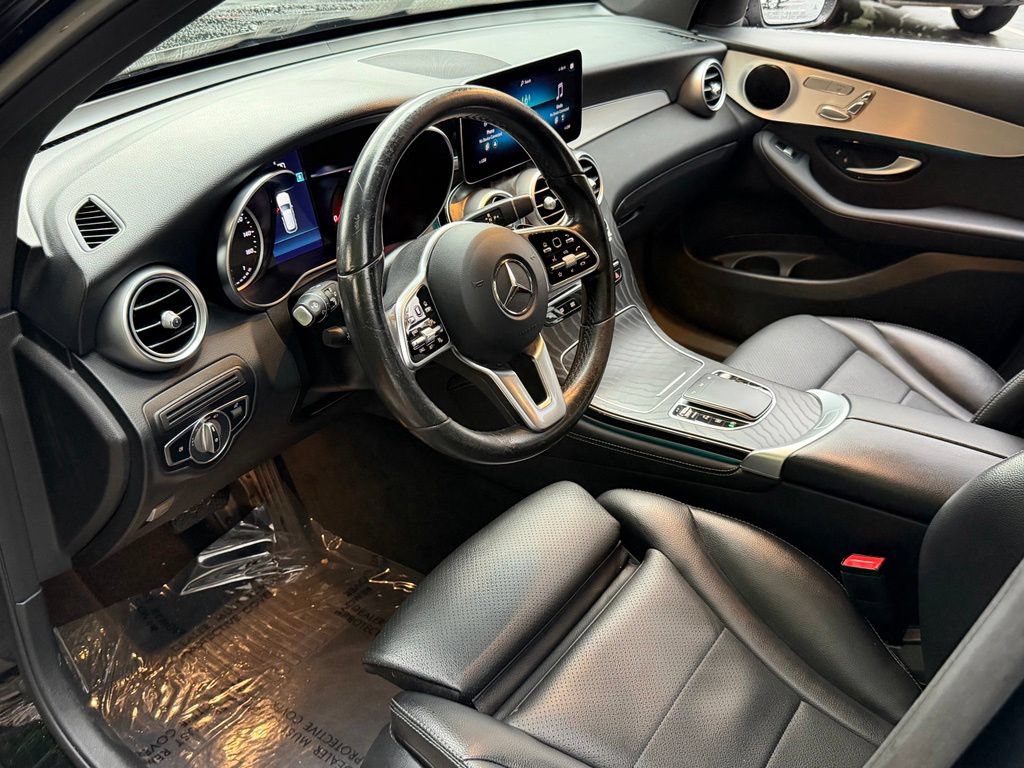 Used 2021 Mercedes-Benz GLC 300 image 24