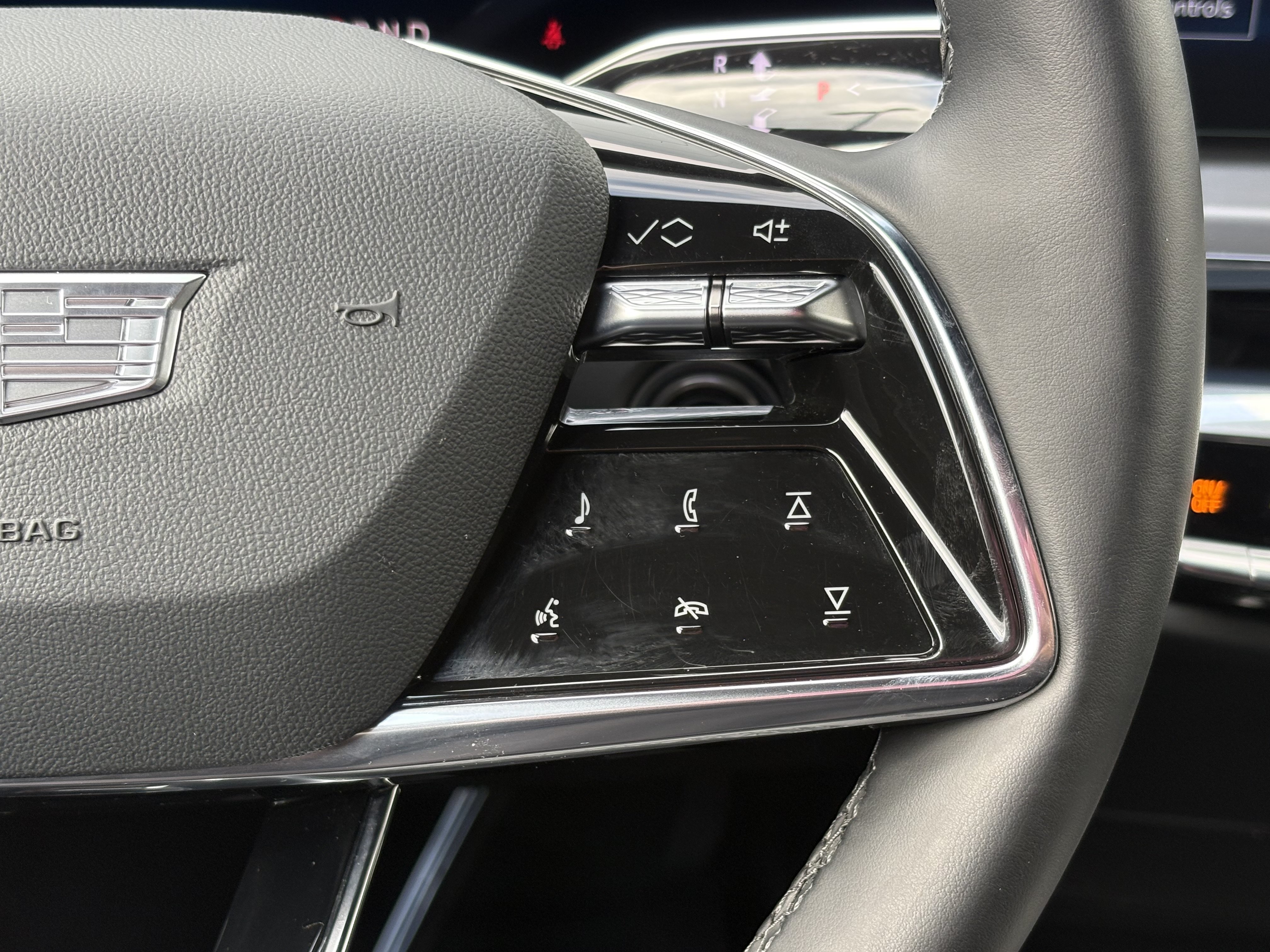Used 2024 Cadillac Lyriq Sport AWD/4WD image 18