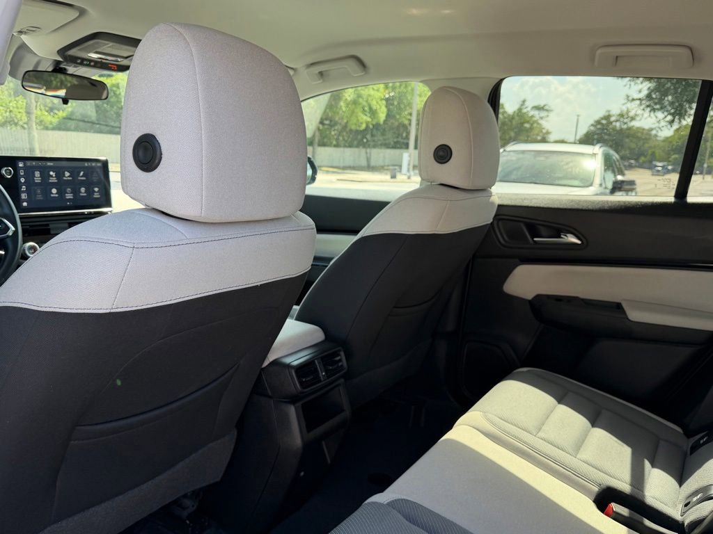 Used 2024 Honda Prologue EX image 10