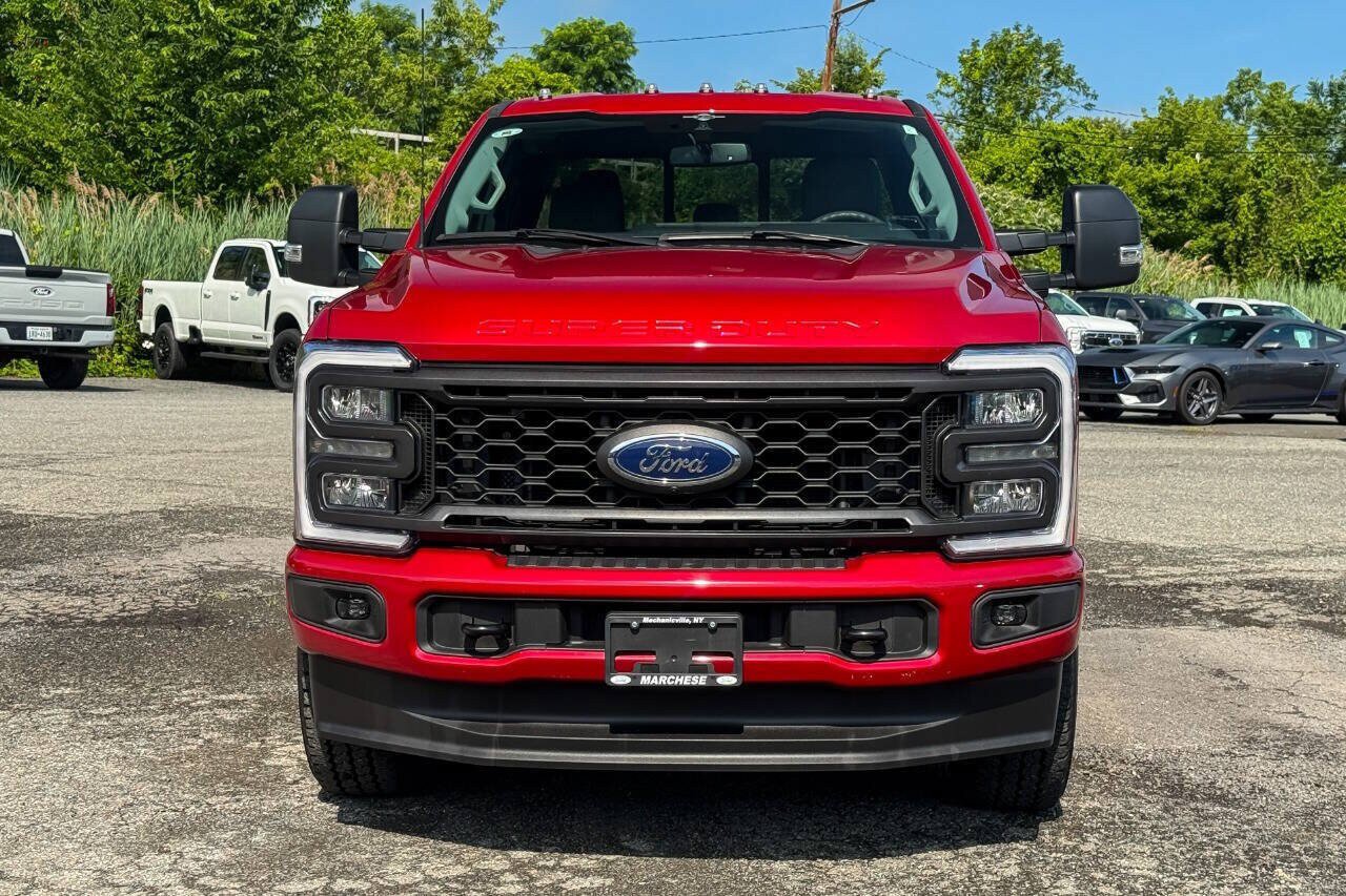 Used 2023 Ford F250 XLT w/ XLT Premium Package AWD/4WD image 8