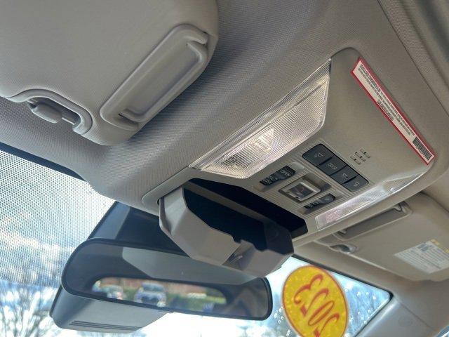 Used 2023 Toyota RAV4 XLE Premium image 27