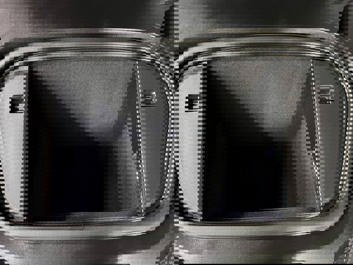 Used 2021 Porsche Taycan image 34