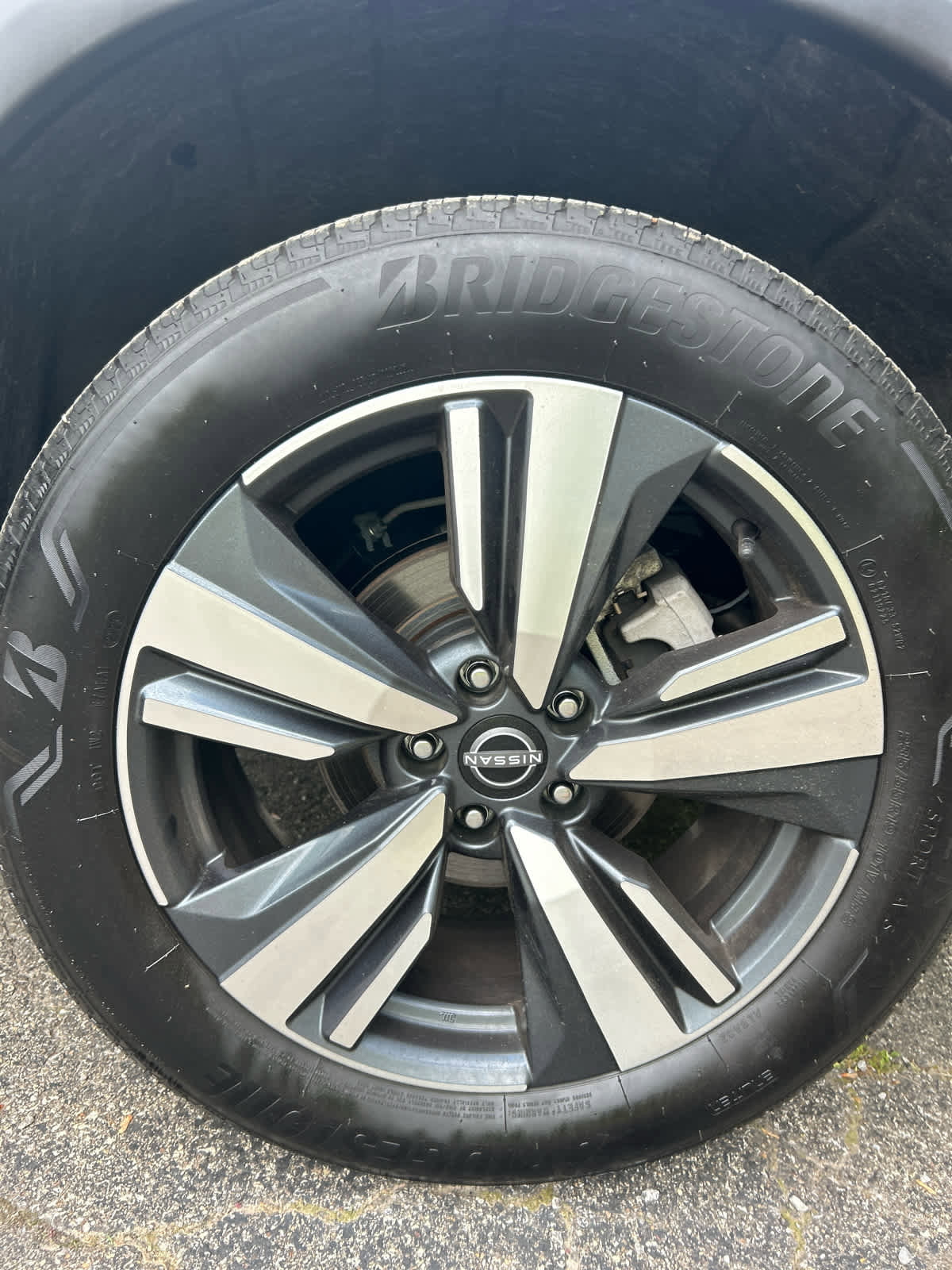 Used 2024 Nissan Rogue SL image 25