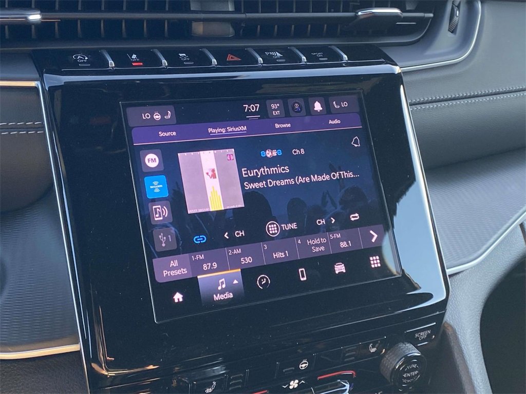 New 2025 Jeep Grand Cherokee L Laredo w/ Luxury Tech Group I image 44