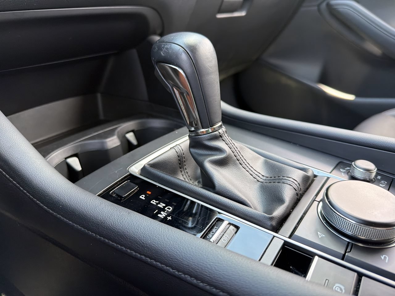Used 2023 MAZDA MAZDA3 s FWD image 24