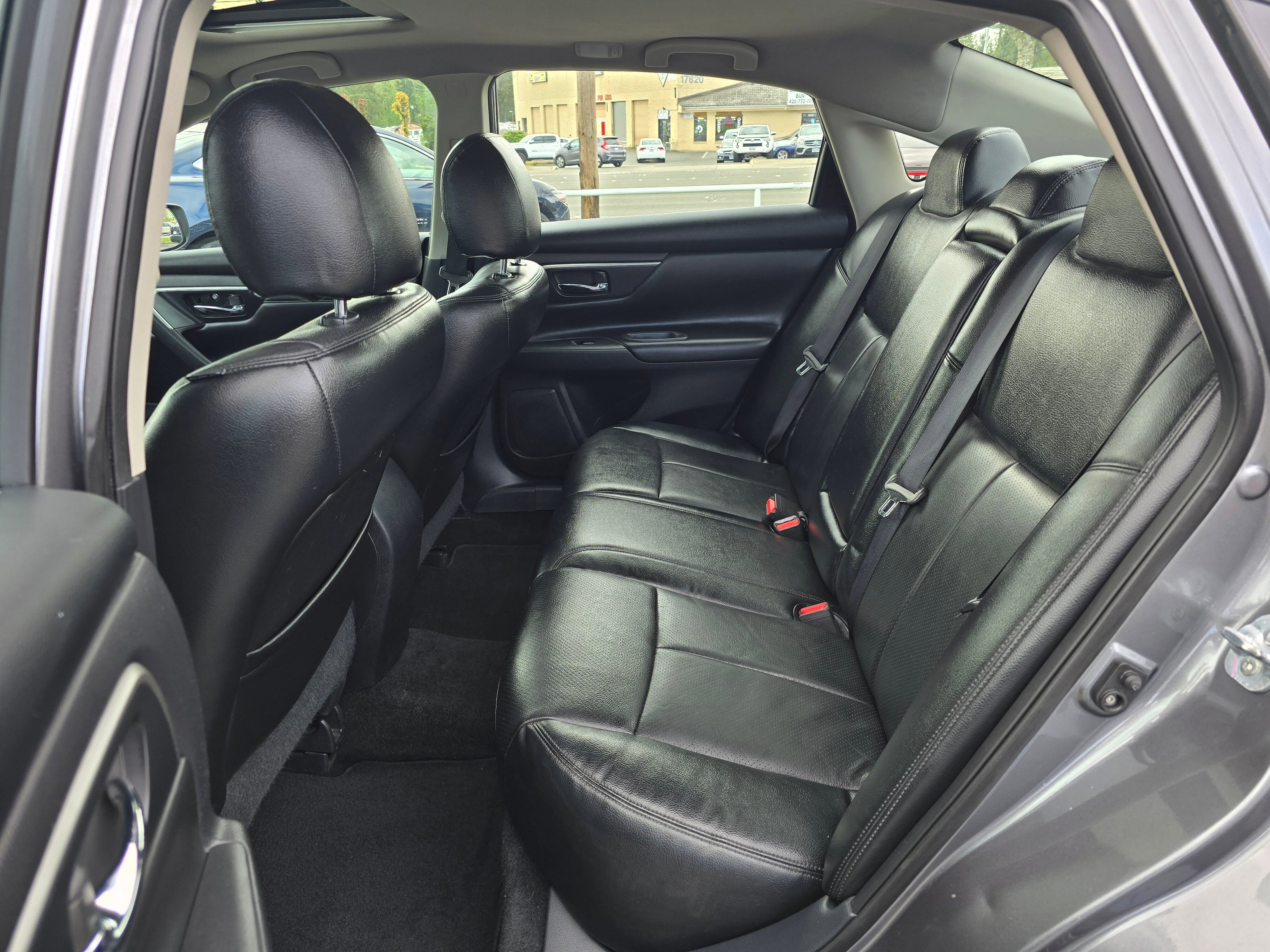 Used 2015 Nissan Altima 2.5 S w/ Special Edition Package FWD image 16