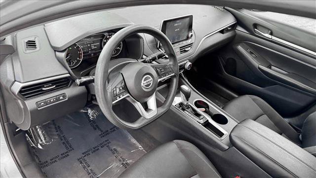 Used 2022 Nissan Altima 2.5 SV image 11