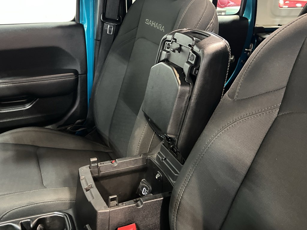 Used 2020 Jeep Wrangler Unlimited Sahara w/ LED Lighting Group image 18