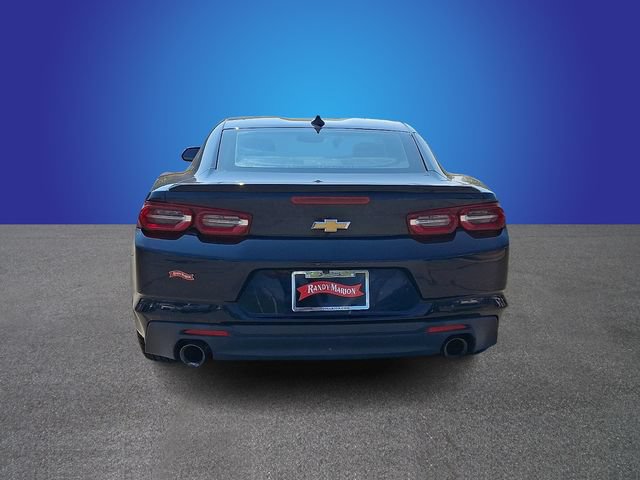 Used 2021 Chevrolet Camaro LT w/ Technology Package RWD image 5