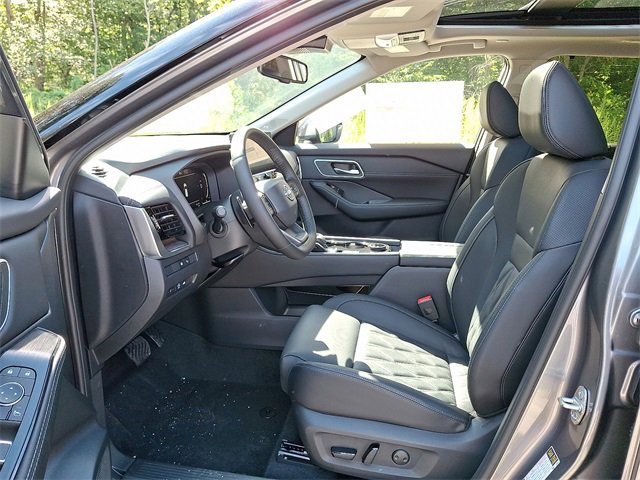New 2026 Nissan Rogue Platinum w/ Platinum Premium Package image 6