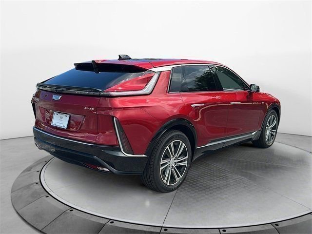 New 2026 Cadillac Lyriq Premium Luxury w/ LPO, Premium Carpet Package image 7