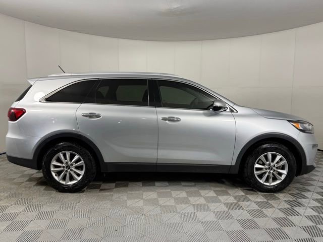 Used 2020 Kia Sorento LX w/ LX I4 Convenience Package image 4