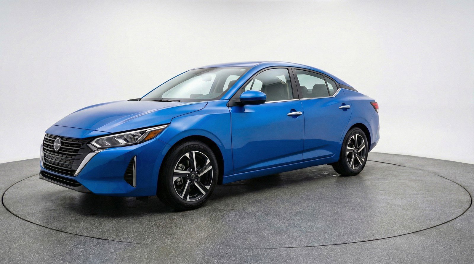 Used 2025 Nissan Sentra SV FWD image 3