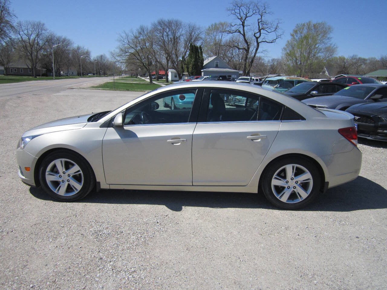 Used 2014 Chevrolet Cruze Diesel FWD image 4
