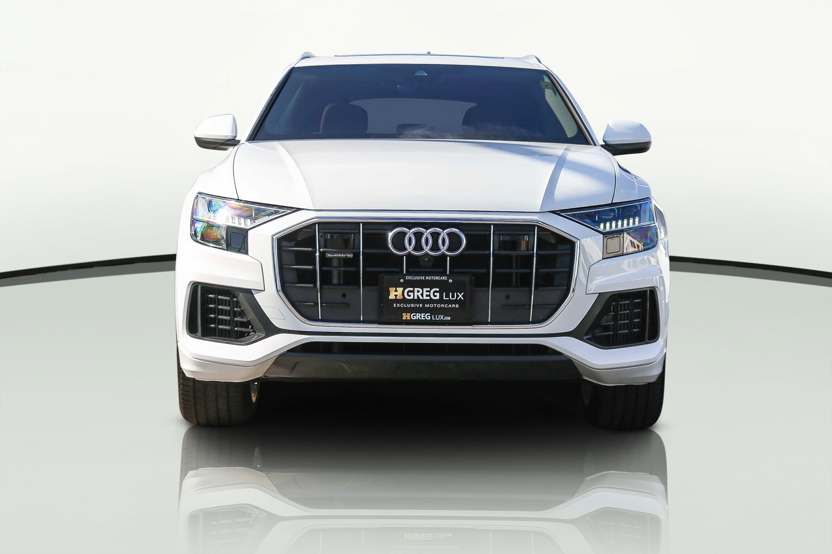 Used 2023 Audi Q8 Premium image 2