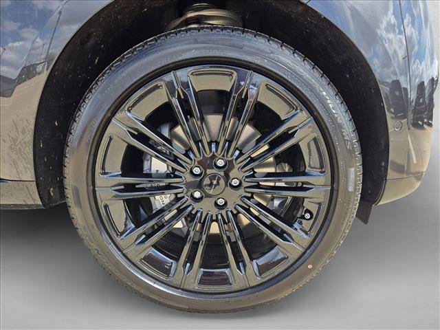 New 2026 Land Rover Range Rover SE image 10