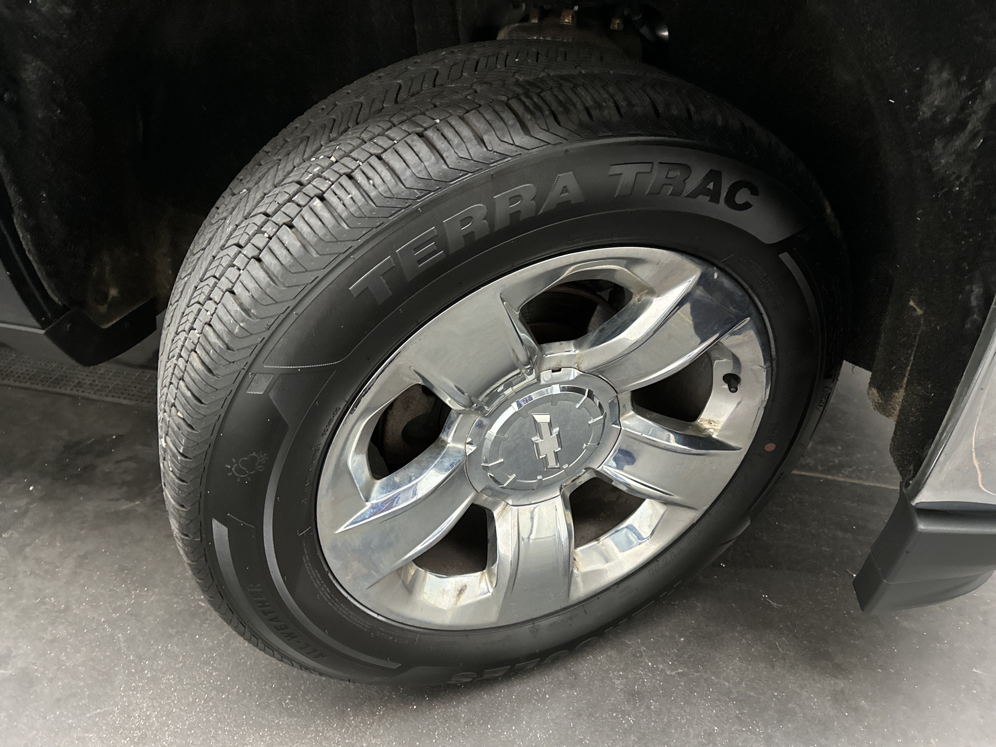 Used 2018 Chevrolet Silverado 1500 LTZ w/ Sport Package AWD/4WD image 12