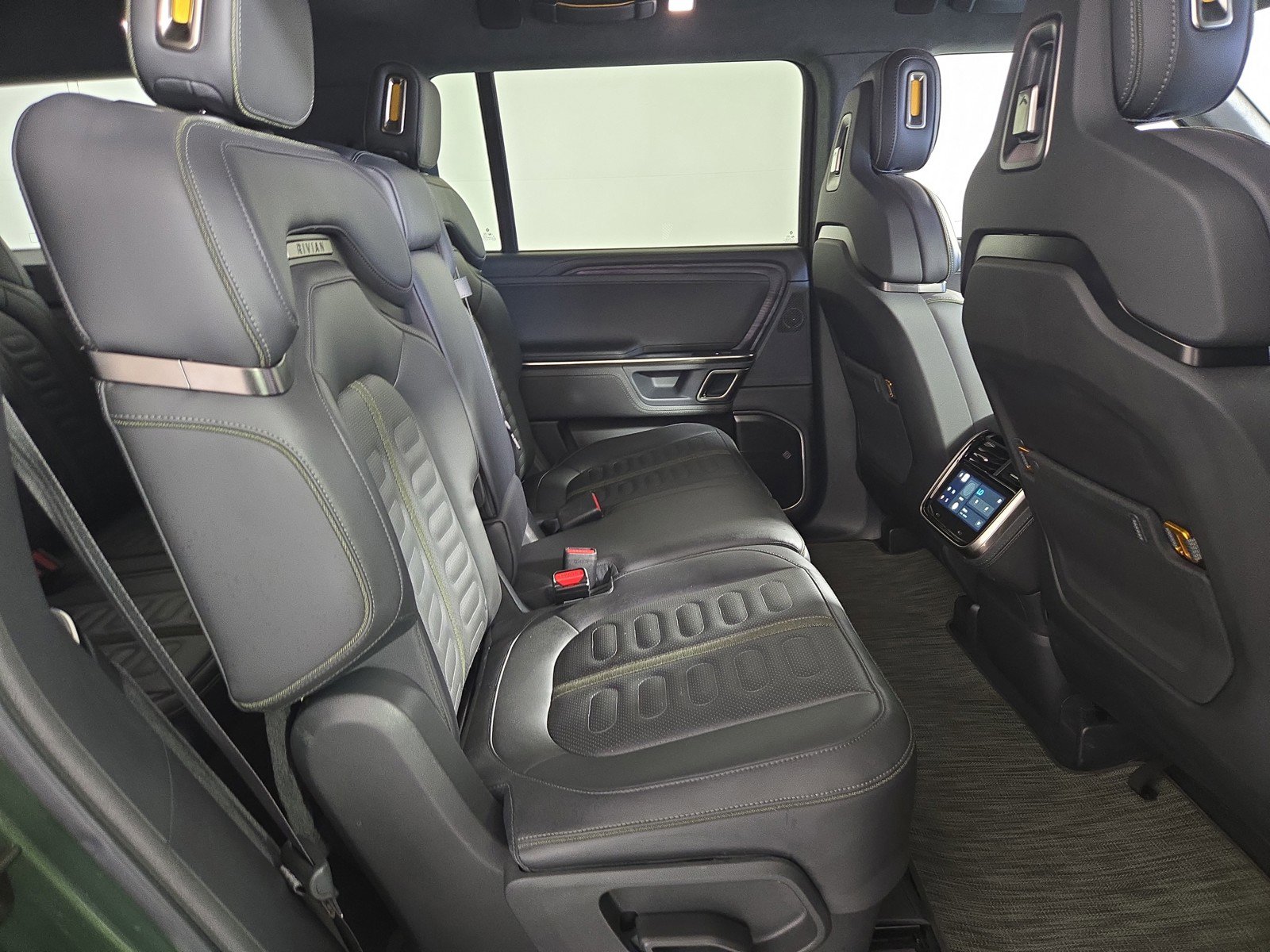 Used 2024 Rivian R1S Adventure image 23