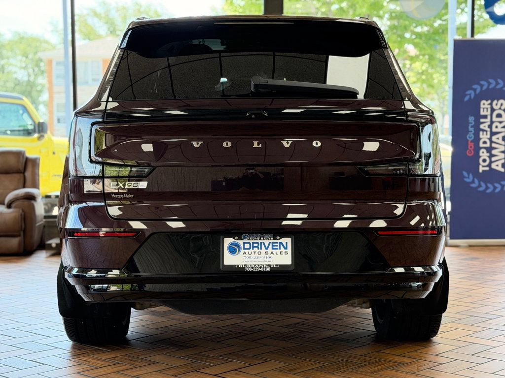 Used 2025 Volvo EX90 Ultra AWD/4WD image 10