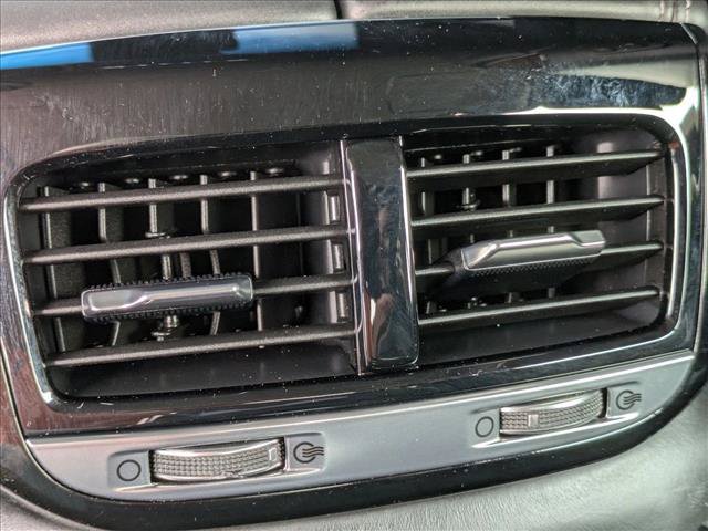Used 2018 Genesis G90 5.0 Ultimate RWD image 19