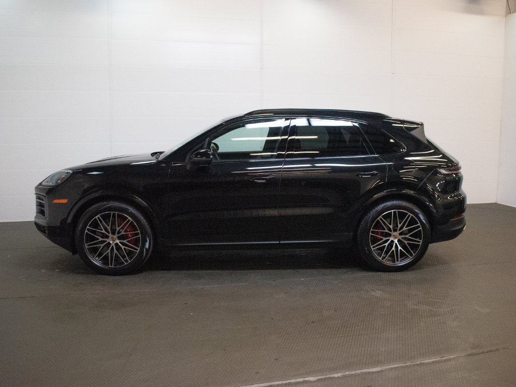 New 2026 Porsche Cayenne S AWD/4WD image 2