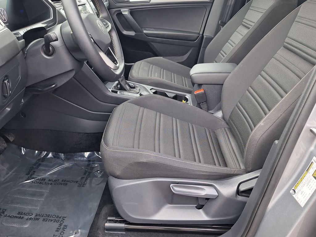 Used 2024 Volkswagen Tiguan S image 11