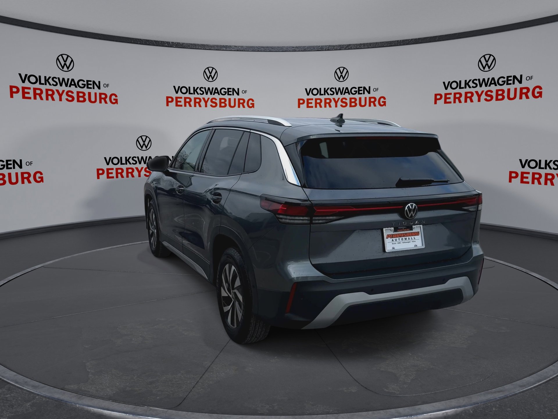 New 2026 Volkswagen Tiguan S image 7