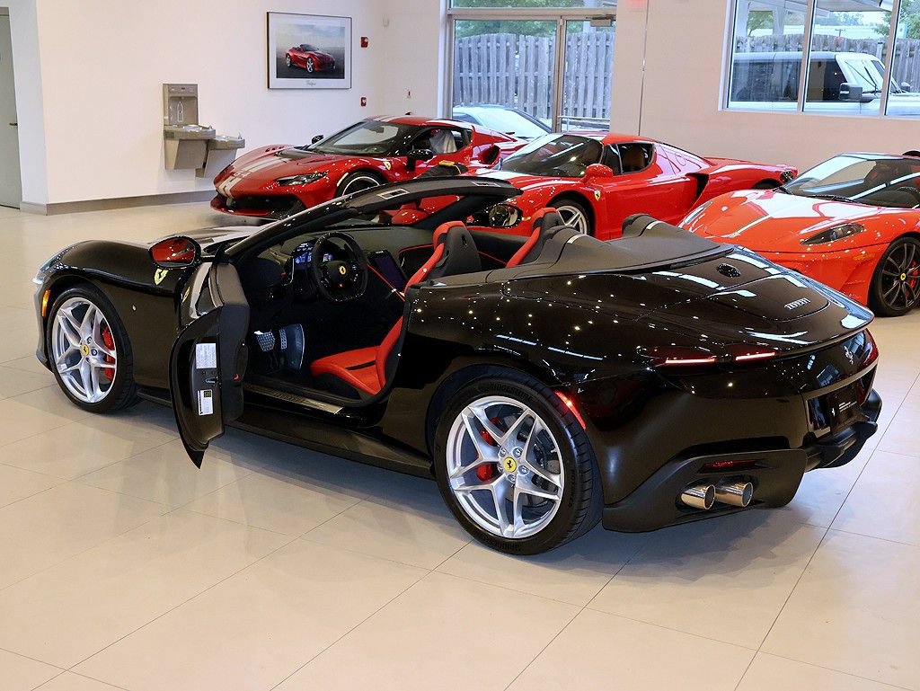 Certified 2025 Ferrari Roma Spider RWD image 83
