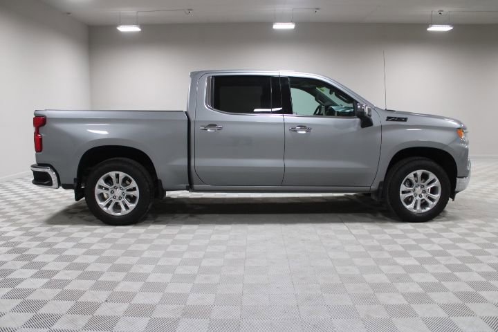 Used 2024 Chevrolet Silverado 1500 LTZ w/ LTZ Premium Package image 12