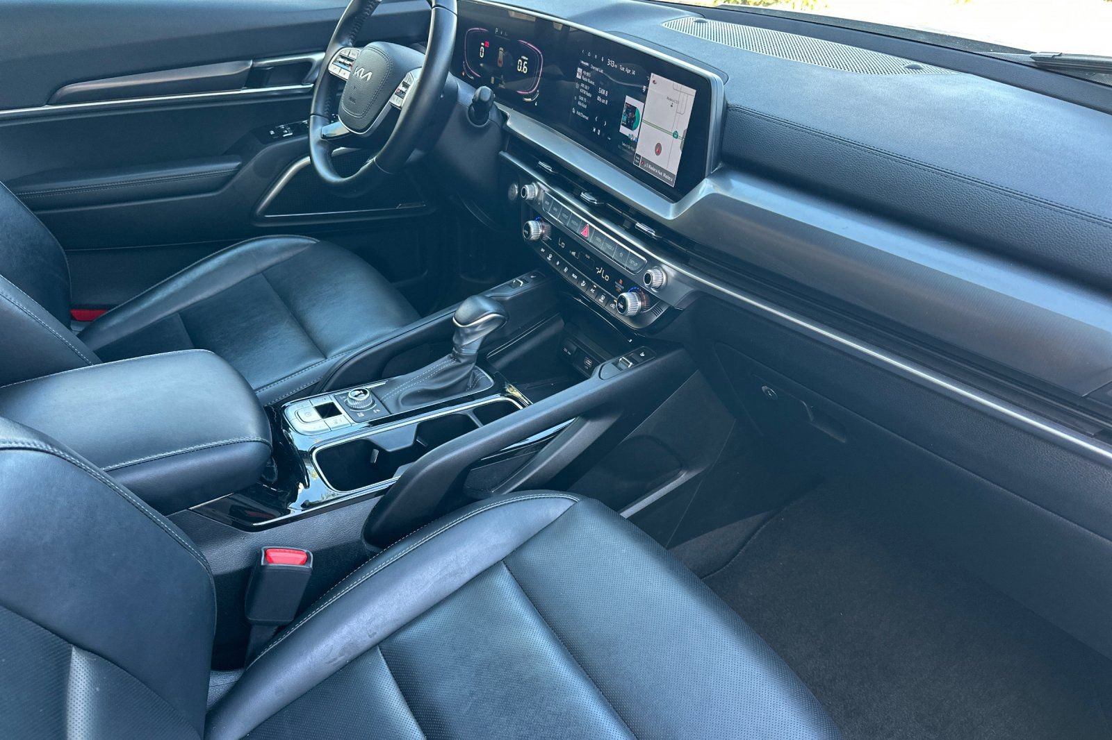 Used 2025 Kia Telluride S image 17