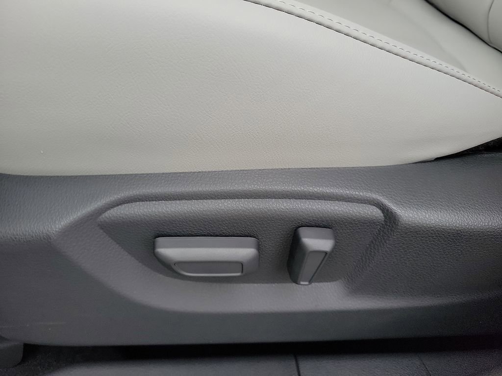 New 2026 Mitsubishi Eclipse Cross SEL AWD/4WD image 11