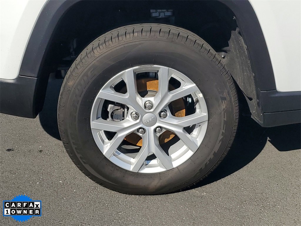 Used 2023 Jeep Grand Cherokee Limited w/ MOPAR Finishing Package image 6