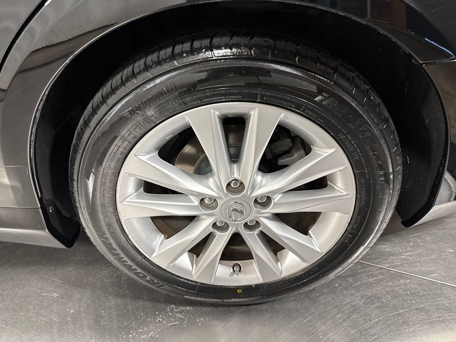 Used 2011 Lexus ES 350 FWD image 12